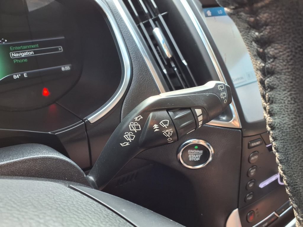 Used 2019 Ford Edge Titanium FWD image 26