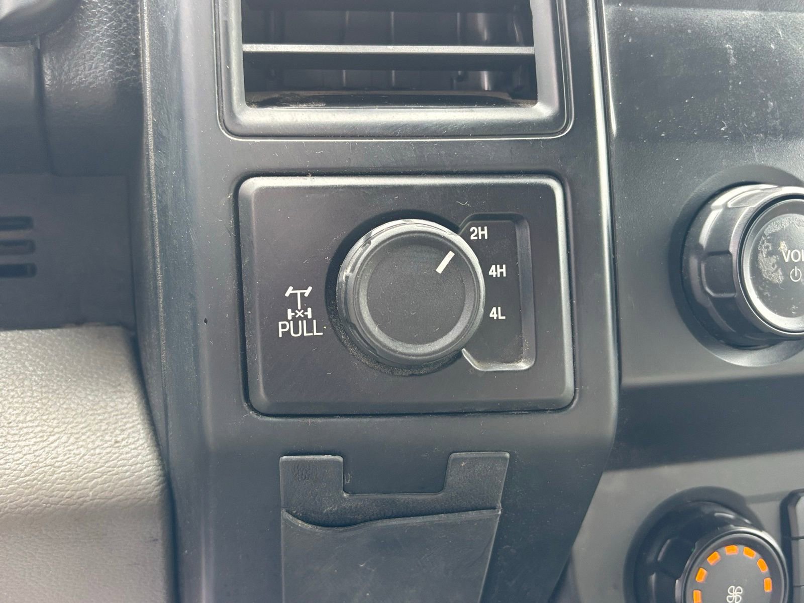 Used 2020 Ford F150 XL w/ Equipment Group 101A Mid AWD/4WD image 6