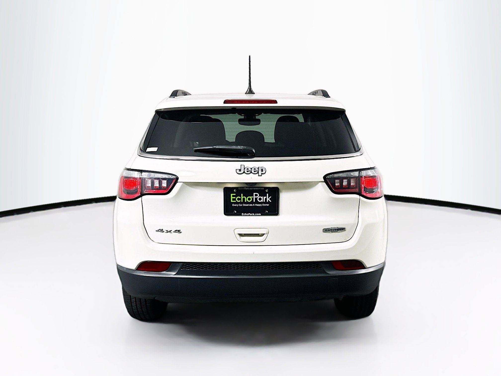 Used 2018 Jeep Compass Latitude w/ Popular Equipment Group AWD/4WD image 7