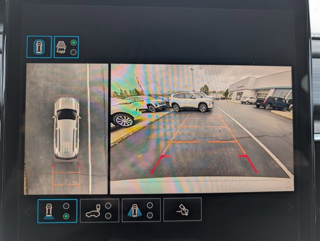 Used 2025 GMC Acadia Elevation image 25