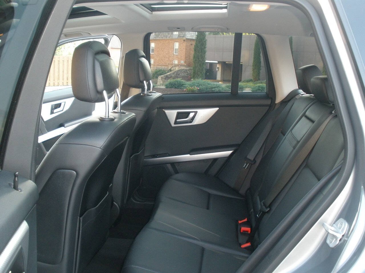 Used 2015 Mercedes-Benz GLK 350 4MATIC image 28