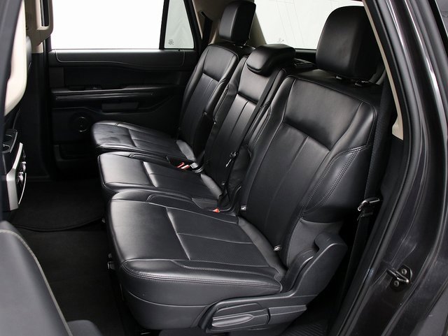 Used 2024 Ford Expedition Max XLT image 11