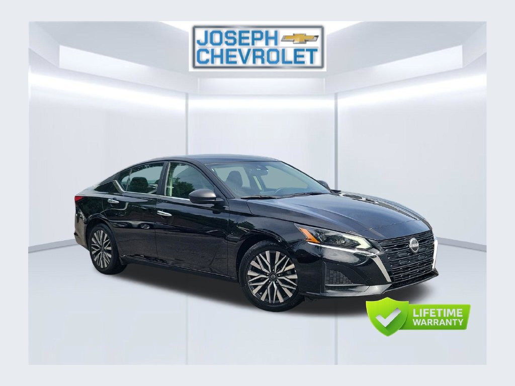 Used 2025 Nissan Altima 2.5 SV