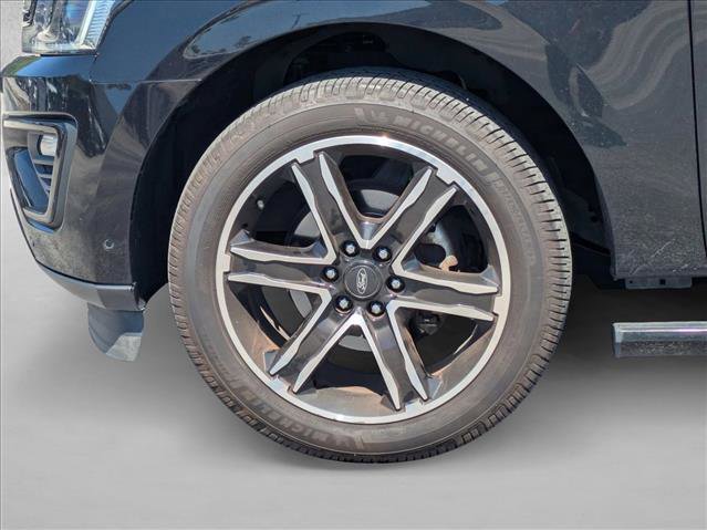 Certified 2019 Ford Expedition Limited w/ Equipment Group 303A AWD/4WD image 8