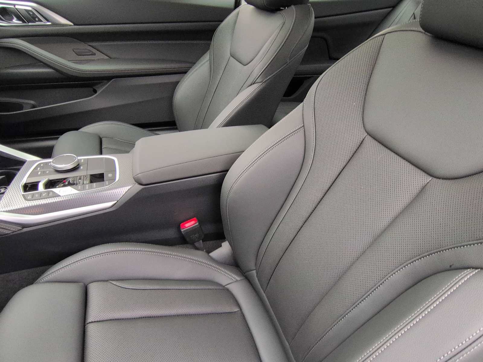 Used 2026 BMW 430i xDrive Coupe w/ M Sport Package AWD/4WD image 17