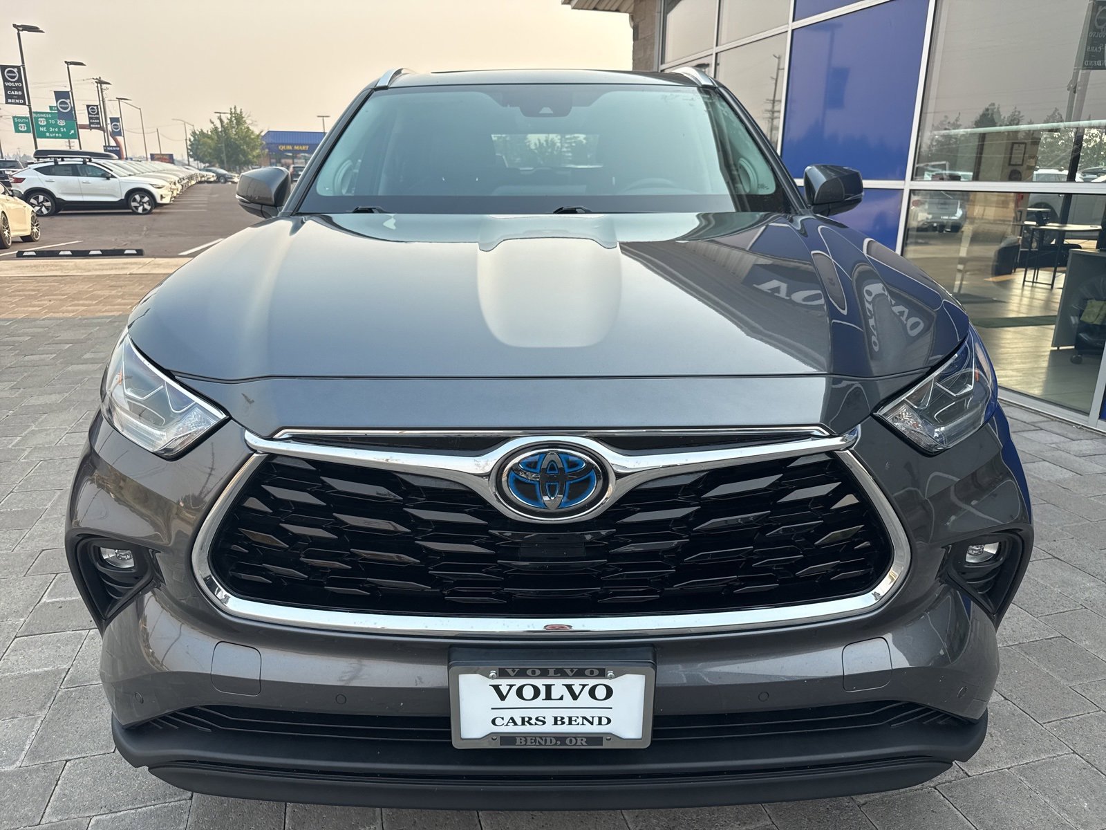 Used 2021 Toyota Highlander Limited image 7