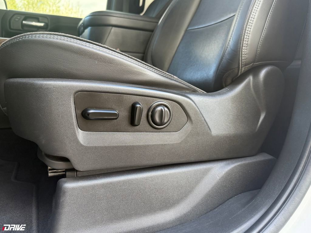 Used 2019 Chevrolet Silverado 1500 High Country w/ Technology Package image 38