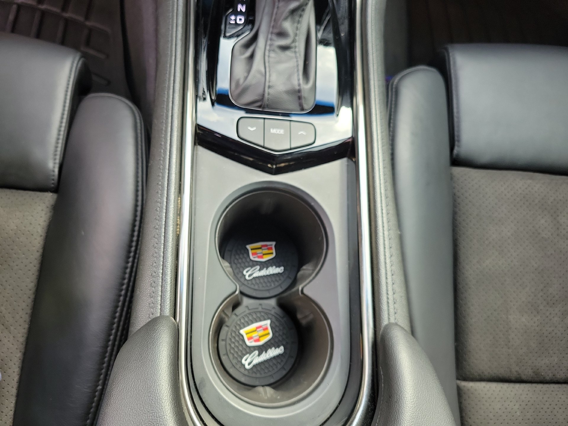 Used 2016 Cadillac ATS V w/ Luxury Package RWD image 36