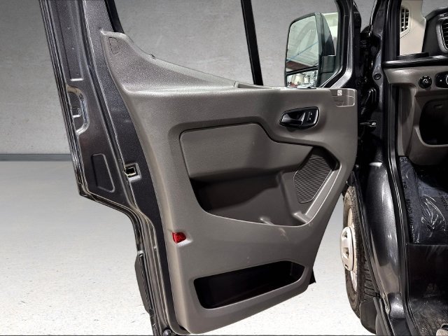 Used 2020 Ford Transit 150 XLT AWD/4WD image 24