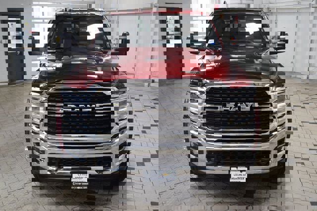 Used 2024 RAM 4500 SLT w/ Quick Order Package 2YG SLT image 2