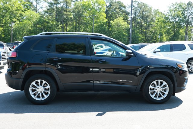 Used 2020 Jeep Cherokee Latitude image 3