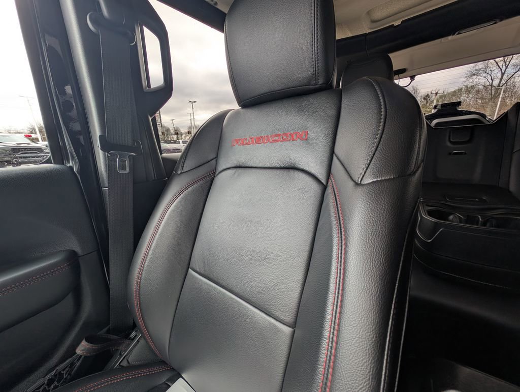 Used 2018 Jeep Wrangler Unlimited Rubicon AWD/4WD image 15