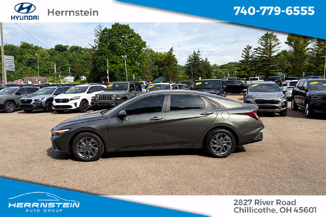 Used 2024 Hyundai Elantra SEL FWD image 4