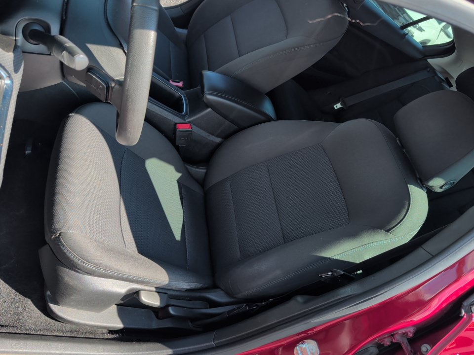 Used 2018 Chevrolet Cruze LT FWD image 30