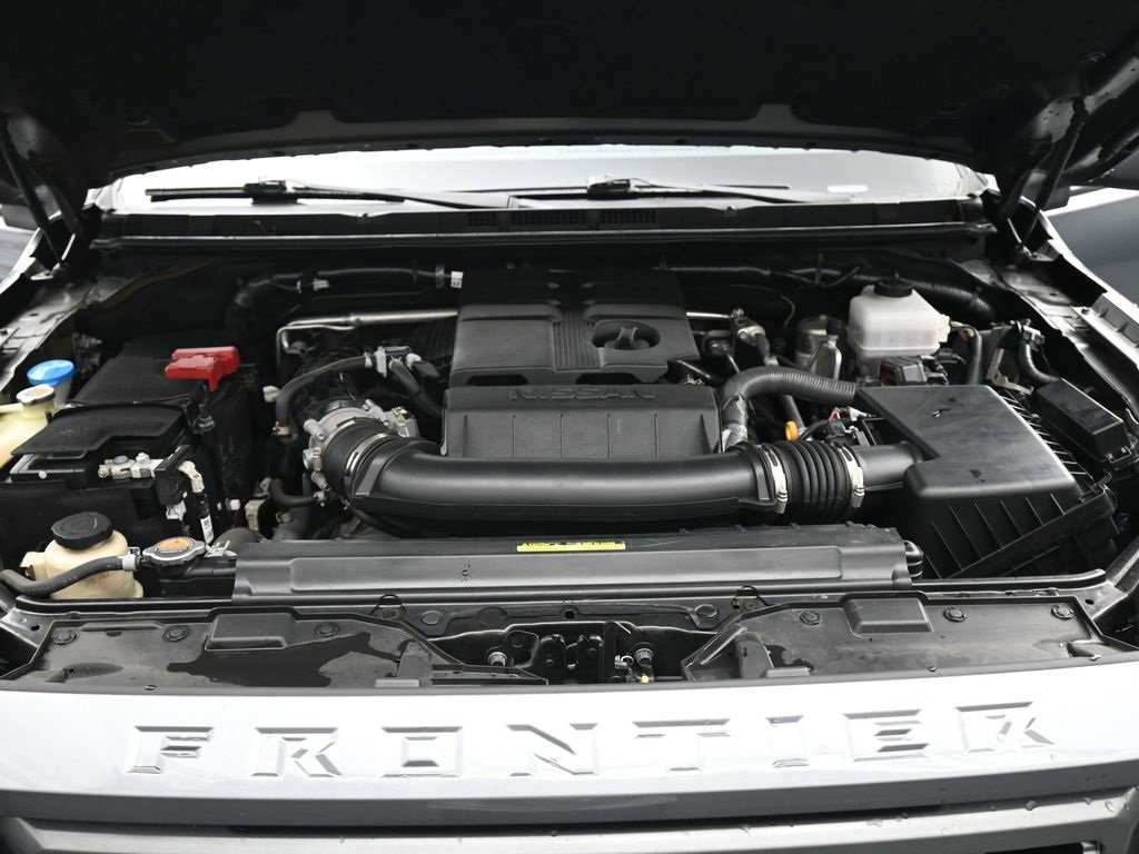 Used 2023 Nissan Frontier SV image 18