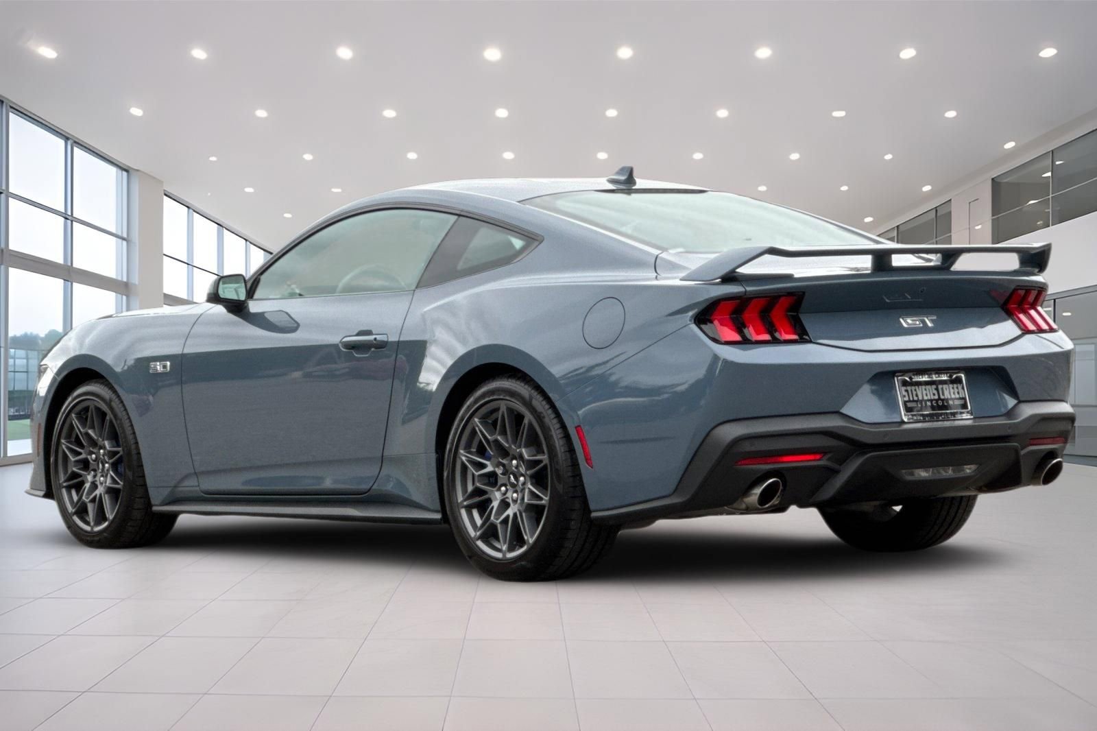 Used 2025 Ford Mustang GT Premium w/ GT Performance Package RWD image 6