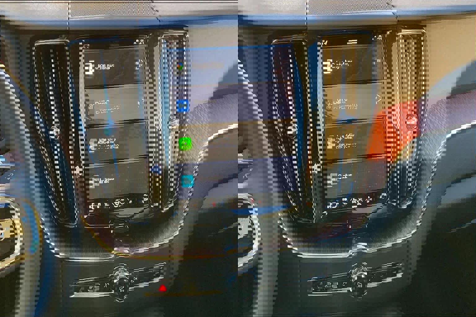 Used 2024 Volvo XC60 B5 Plus image 7