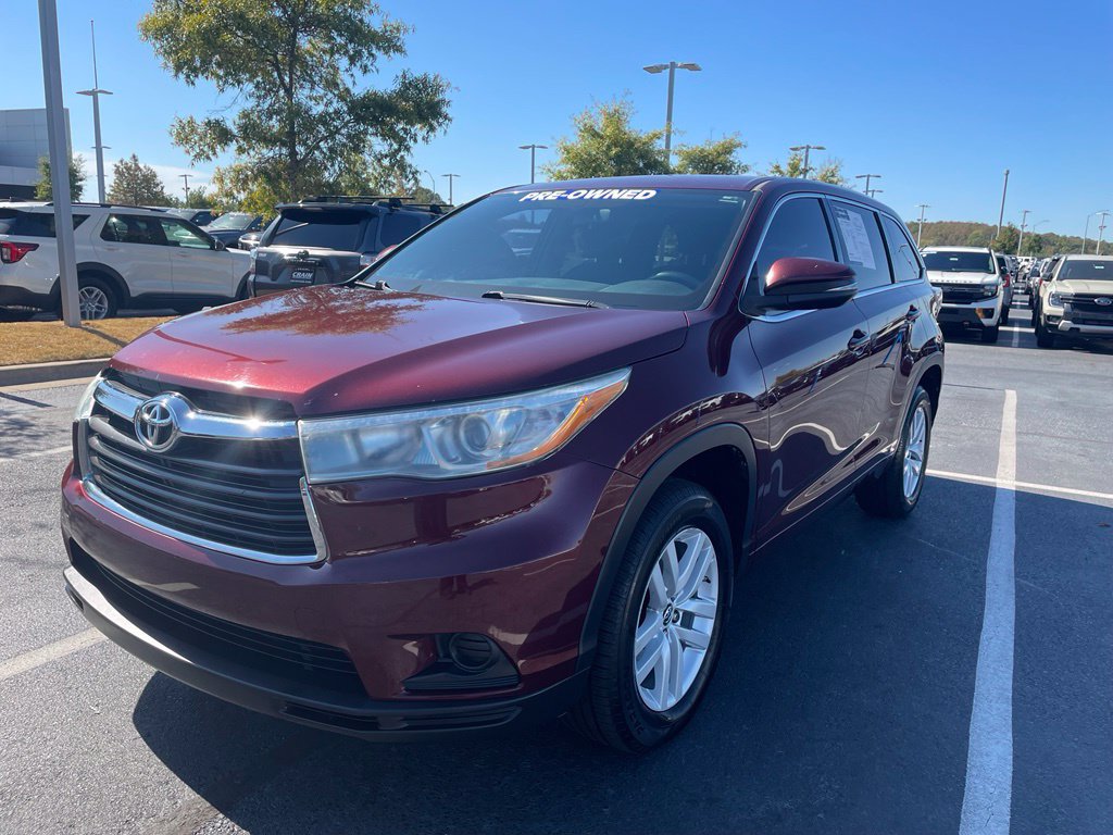 Used 2016 Toyota Highlander LE FWD image 3