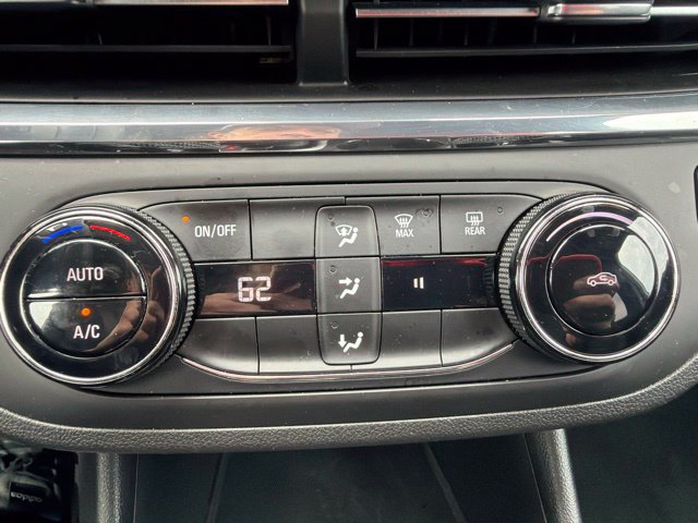 Used 2026 Buick Envista Preferred FWD image 52