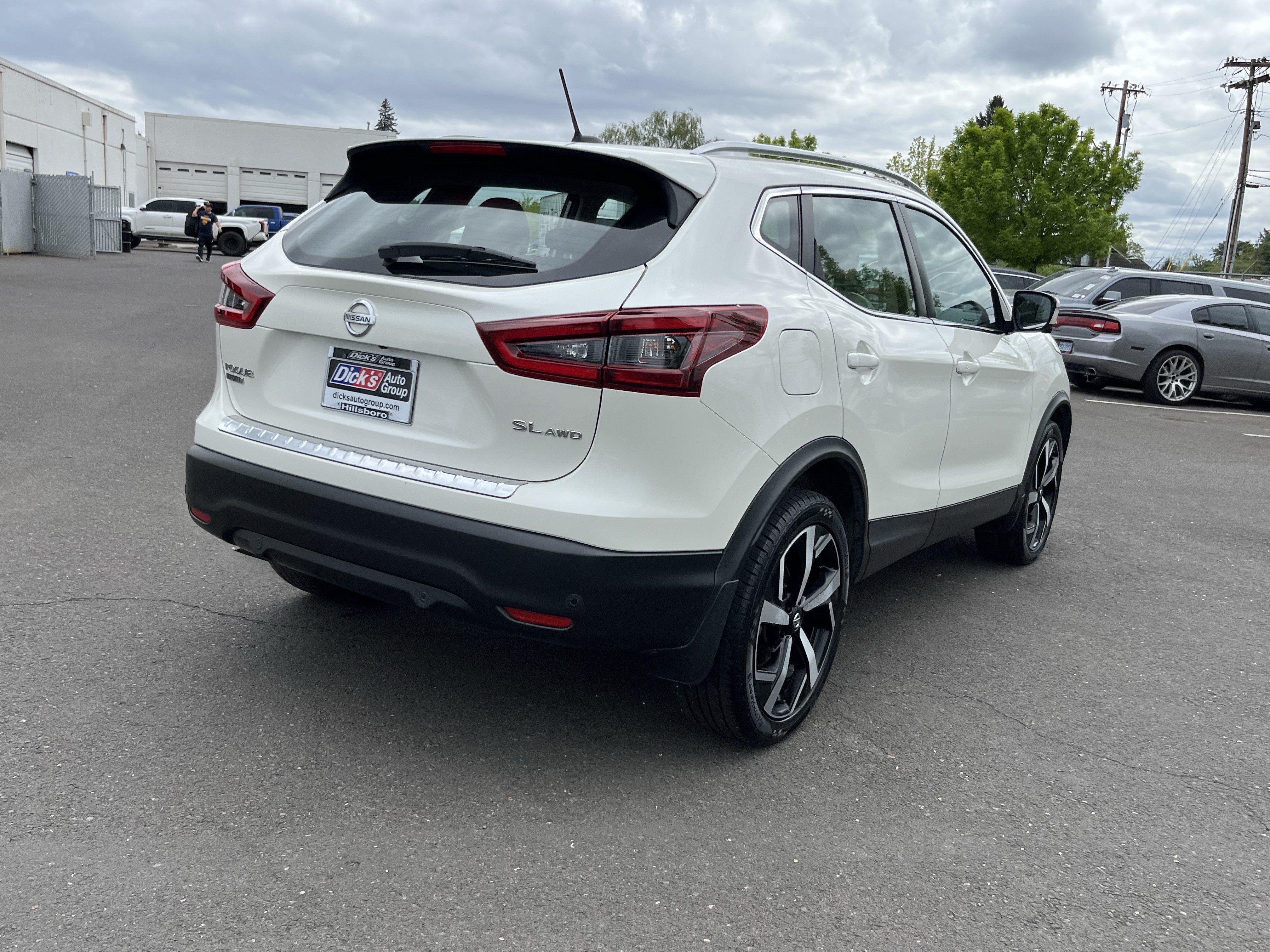 Used 2022 Nissan Rogue Sport SL AWD/4WD image 5