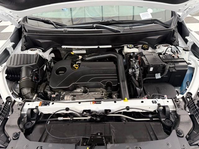 Used 2024 GMC Terrain SLE image 8