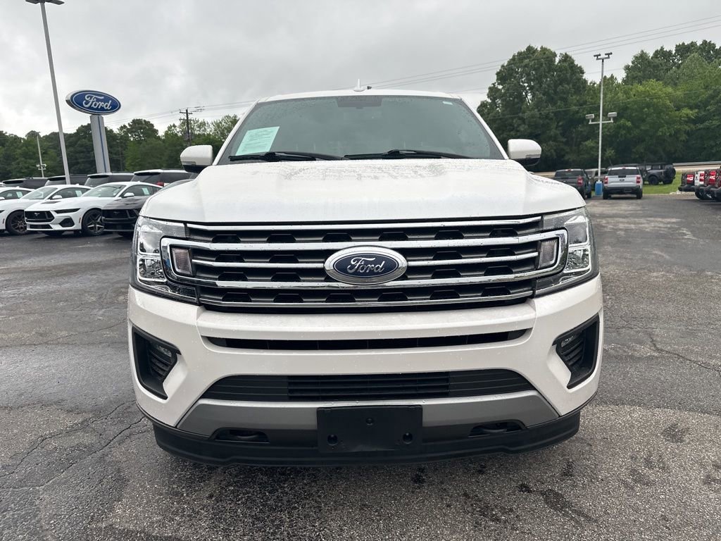 Used 2018 Ford Expedition Max XLT w/ Equipment Group 202A AWD/4WD image 8