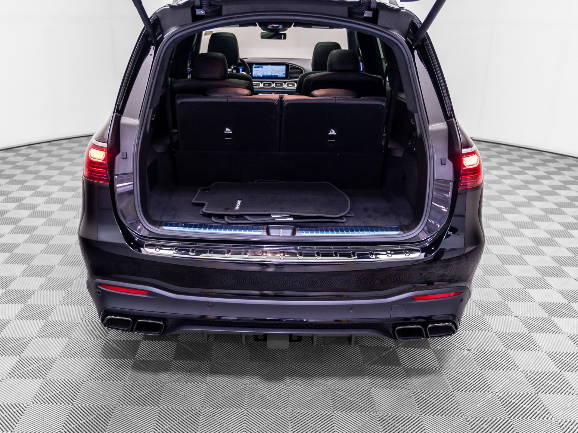 New 2026 Mercedes-Benz GLS 63 AMG 4MATIC image 35