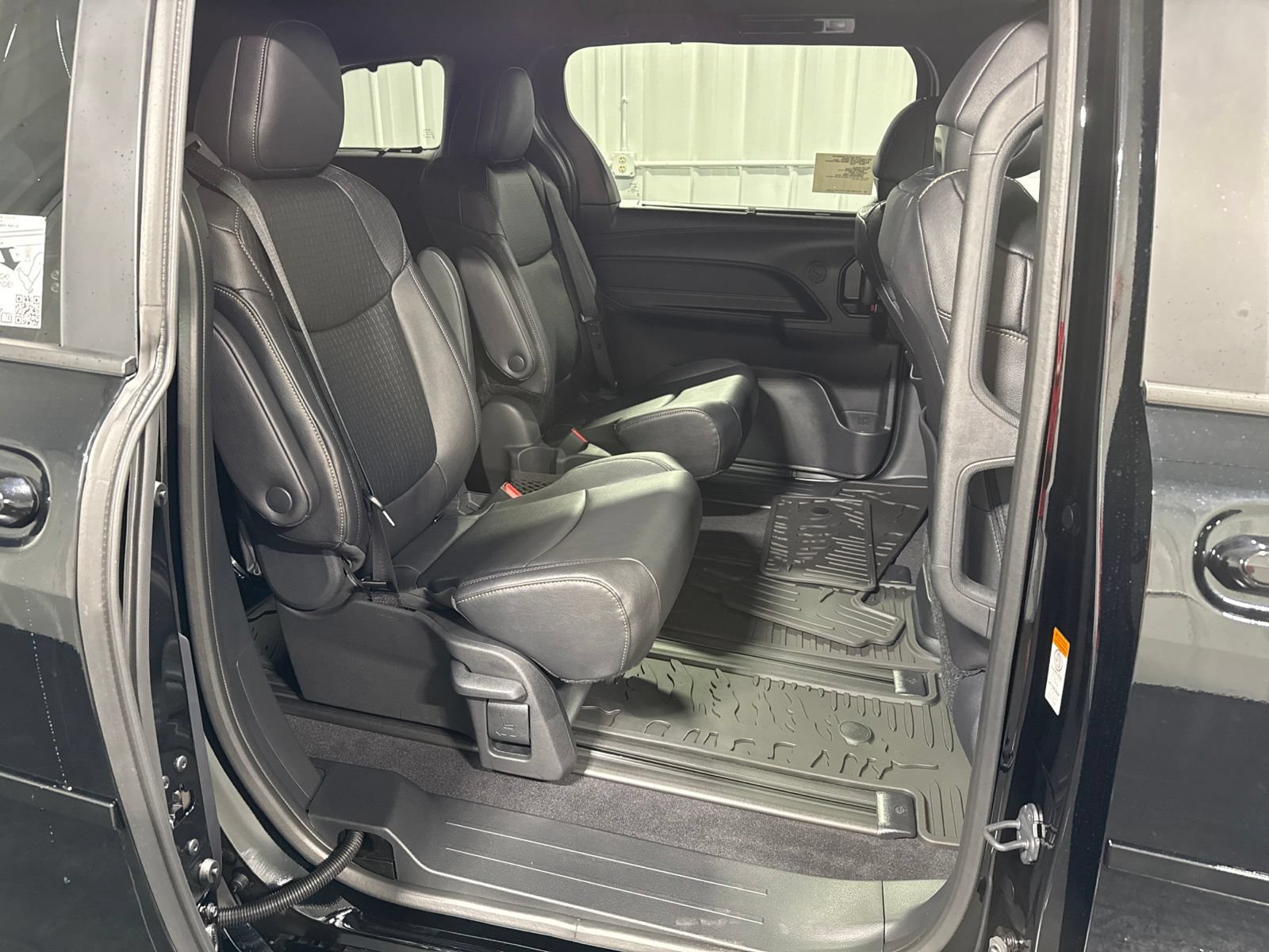 New 2026 Toyota Sienna XLE Woodland Edition AWD/4WD image 13