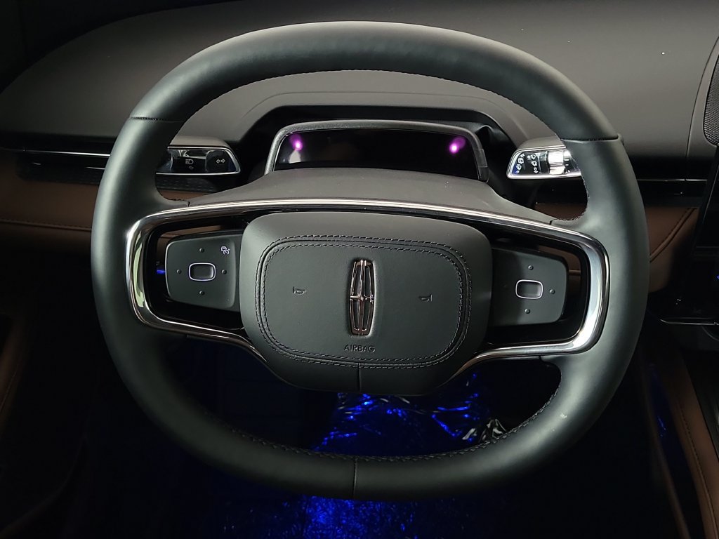 New 2026 Lincoln Nautilus Reserve AWD/4WD image 19