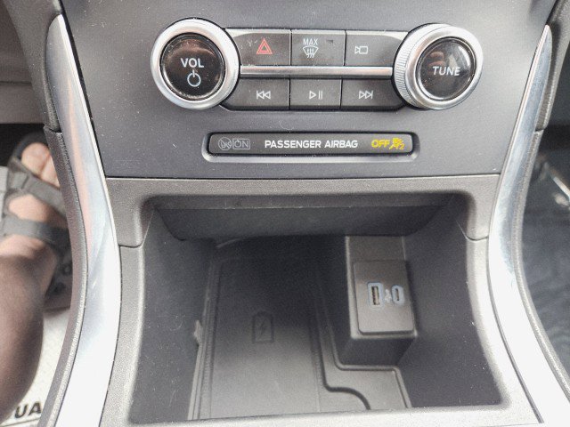 Used 2023 Ford Edge Titanium image 43