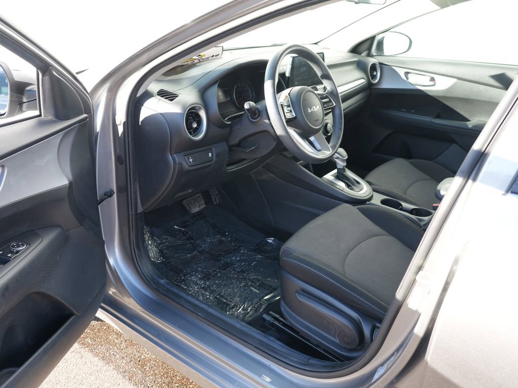 Used 2022 Kia Forte LXS image 15