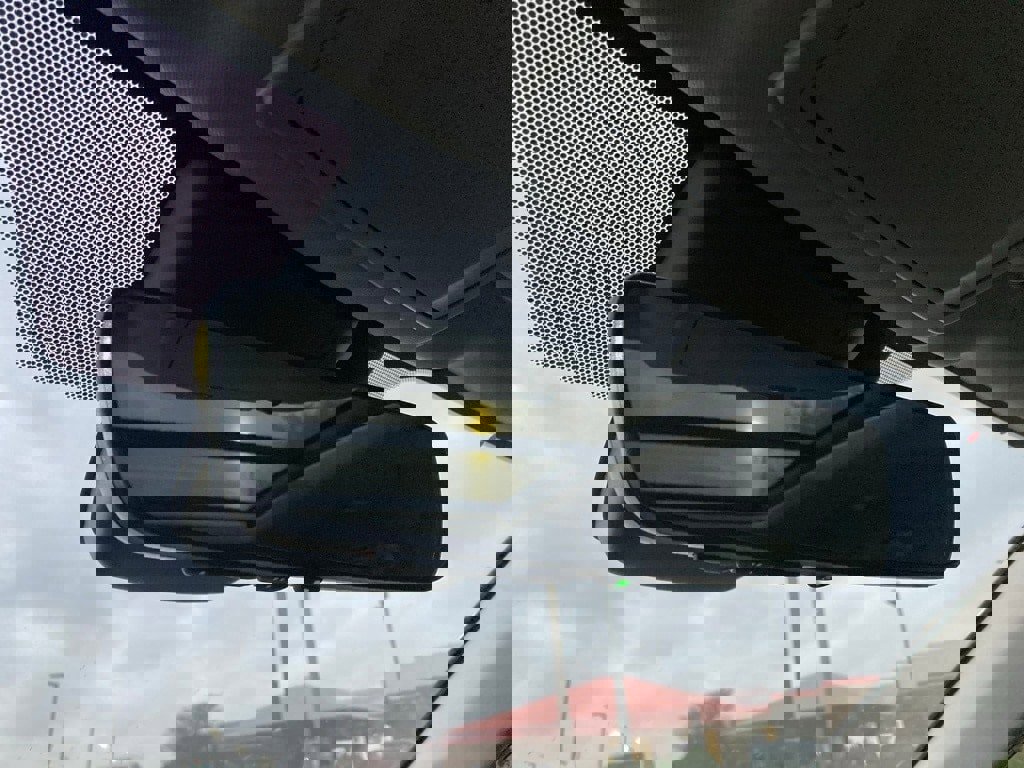 Certified 2022 Toyota Highlander Platinum image 29