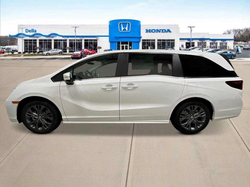 New 2026 Honda Odyssey Touring image 6