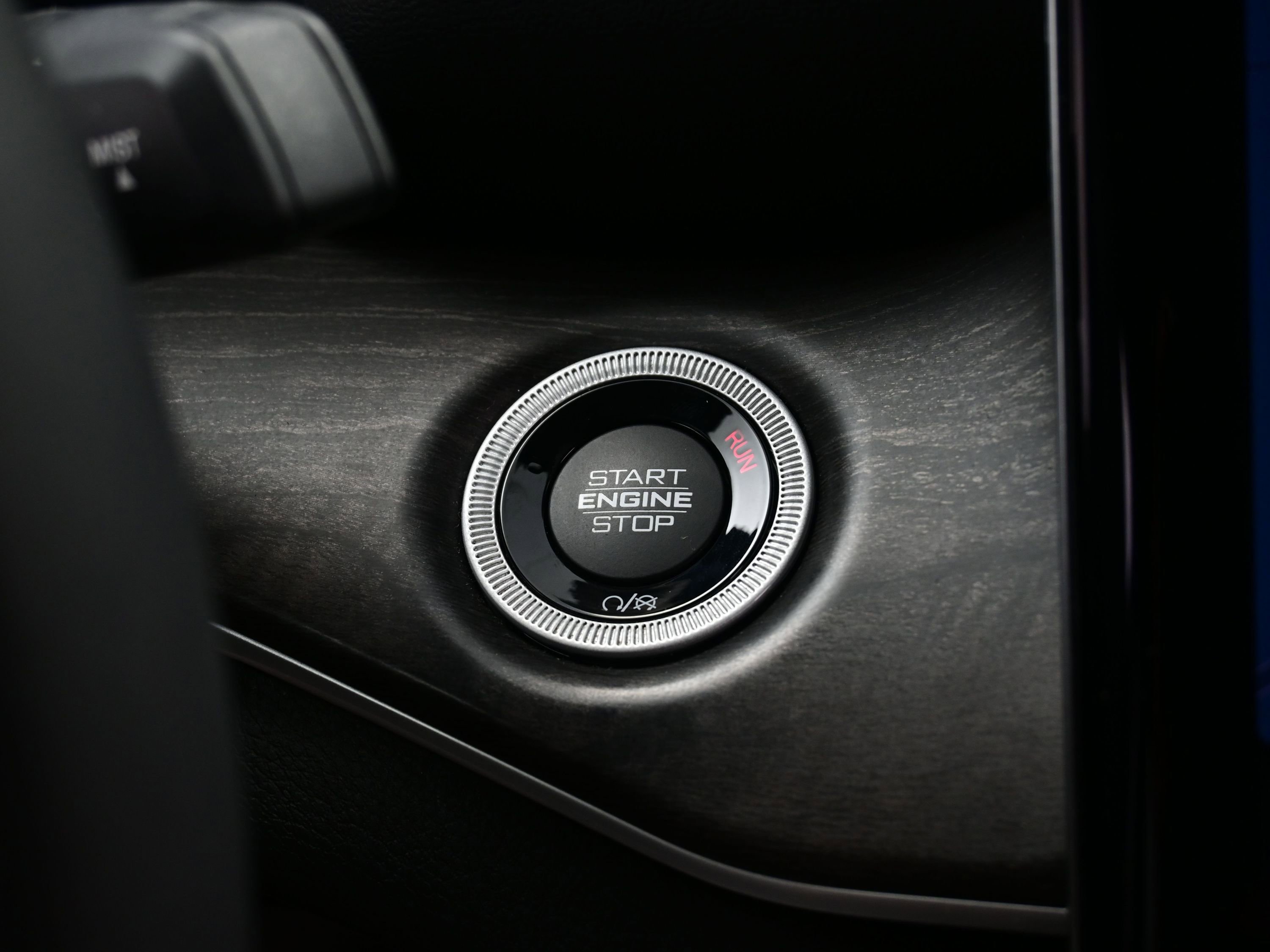 Used 2023 Jeep Grand Cherokee L Limited image 23