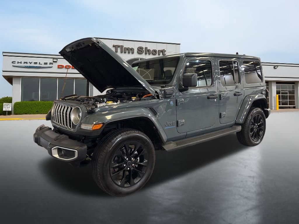 Used 2025 Jeep Wrangler Unlimited Sahara image 14