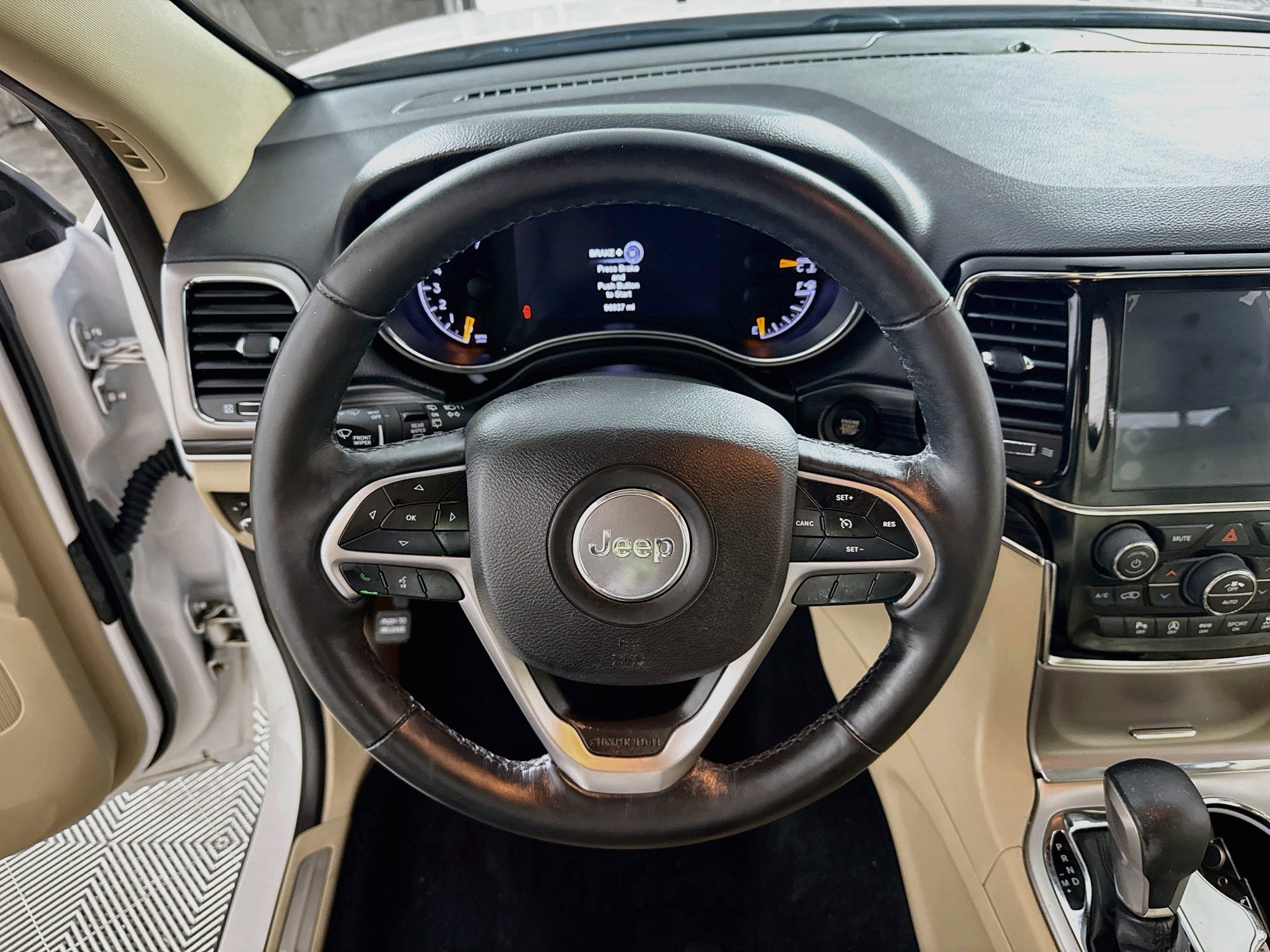 Used 2019 Jeep Grand Cherokee Limited AWD/4WD image 14