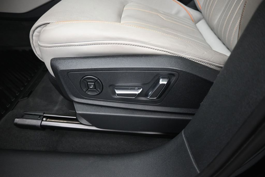 Used 2023 Audi e-tron Chronos w/ Chronos Package AWD/4WD image 18