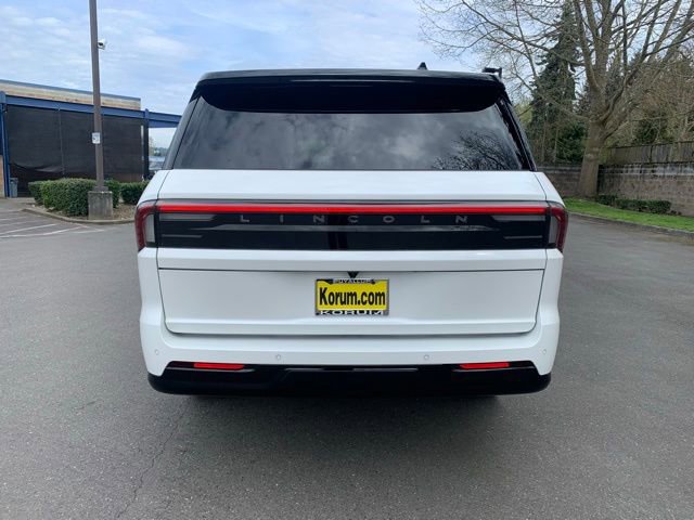 New 2026 Lincoln Navigator L Black Label AWD/4WD image 4