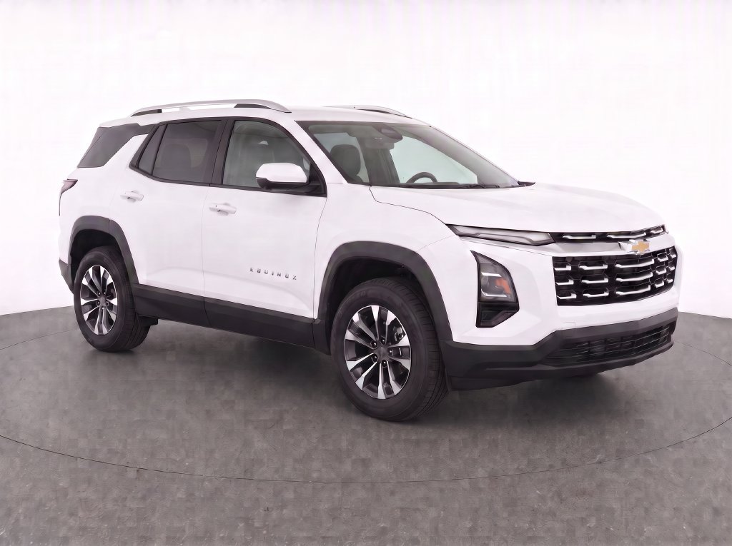 Used 2025 Chevrolet Equinox LT w/ Convenience Package II AWD/4WD image 2