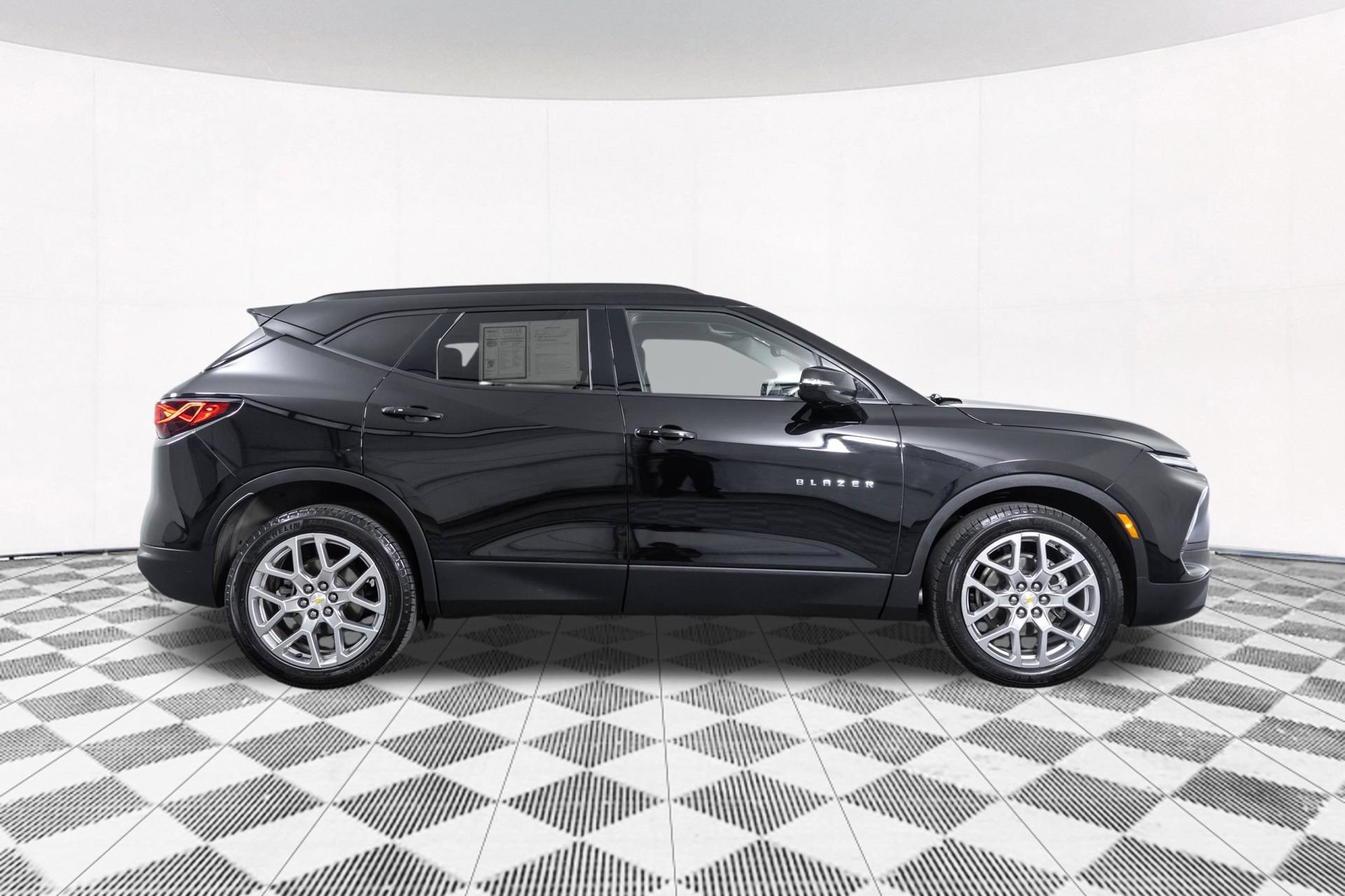 Certified 2023 Chevrolet Blazer LT w/ Sound & Technology Package FWD image 24
