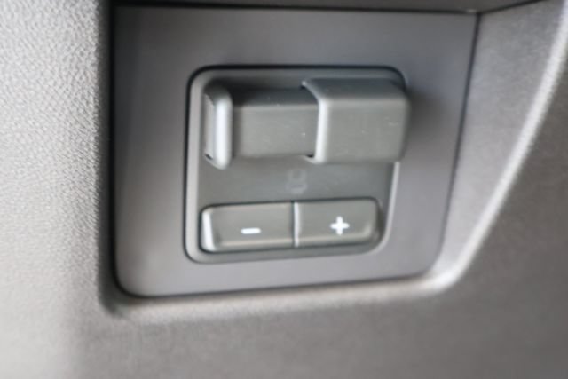 New 2026 GMC Canyon AT4 w/ Technology Plus Package AWD/4WD image 22