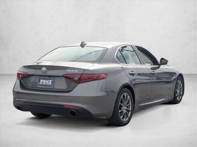 Used 2020 Alfa Romeo Giulia image 5