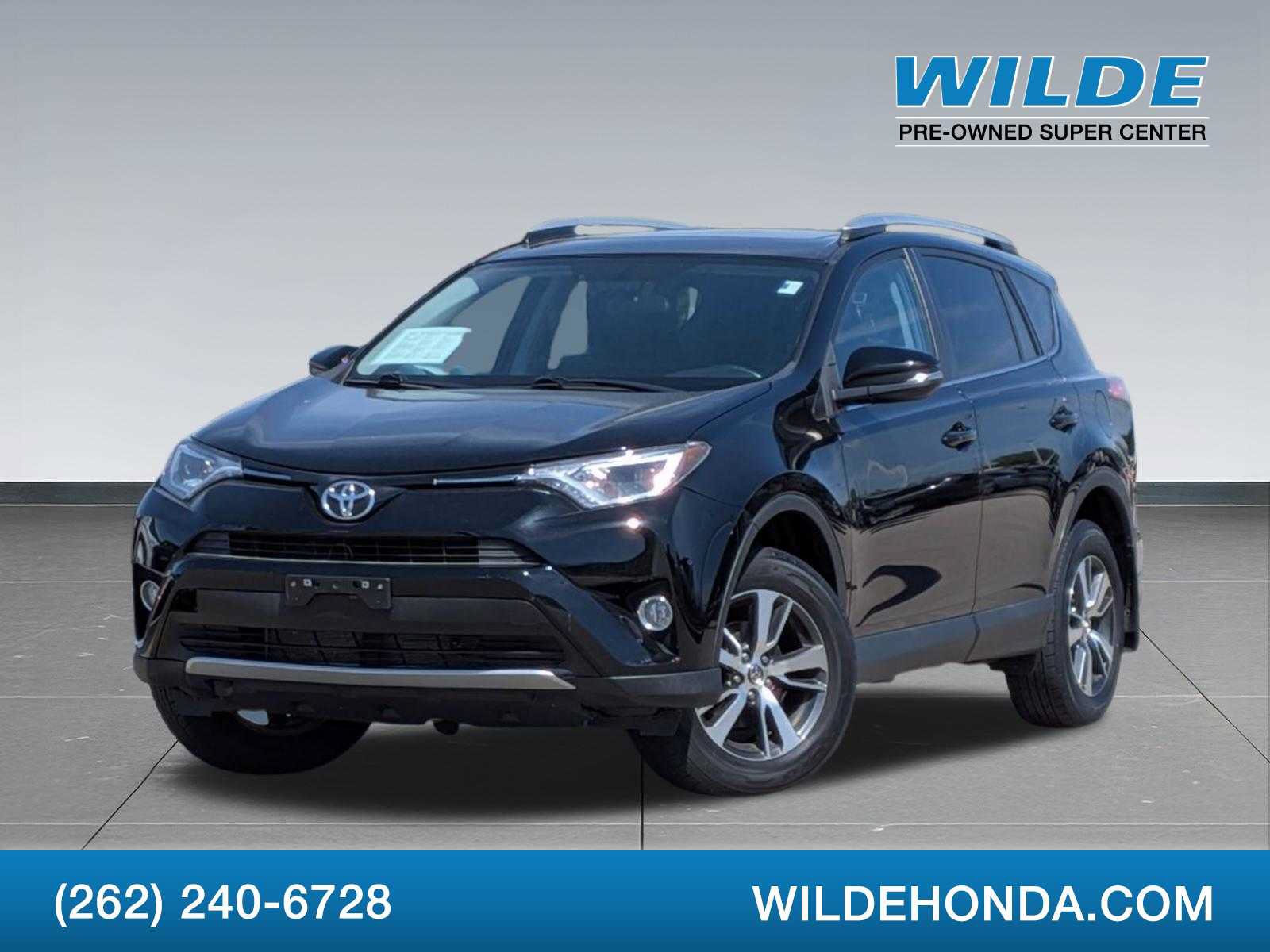 Used 2016 Toyota RAV4 XLE AWD/4WD image 1