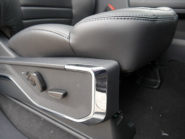 New 2026 Ford F450 Platinum w/ FX4 Off-Road Package image 35