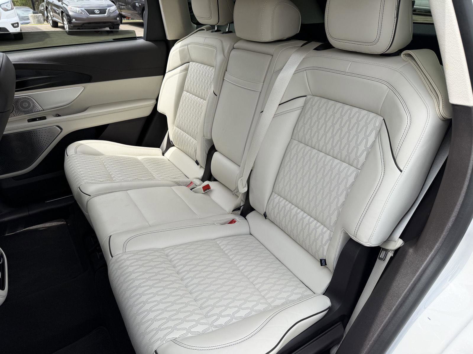 Used 2024 Lincoln Nautilus Black Label image 18