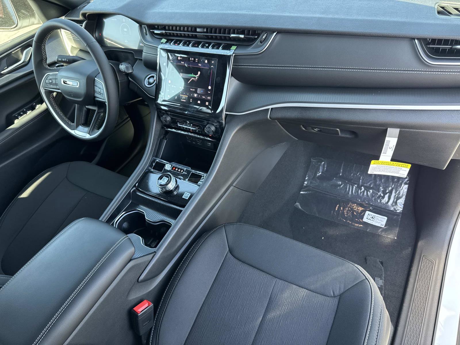 New 2026 Jeep Grand Cherokee L Laredo image 34