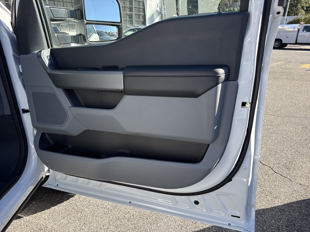New 2025 Ford F350 XL w/ STX Appearance Package AWD/4WD image 55