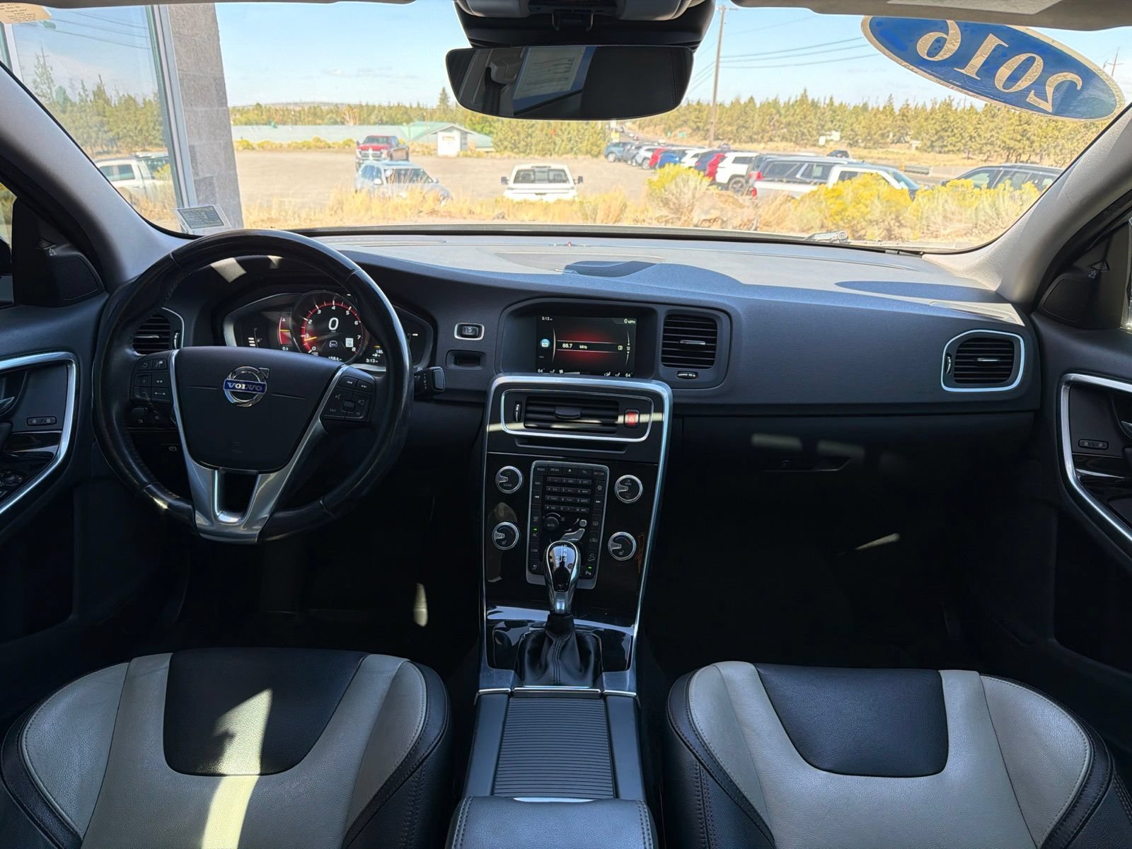 Used 2016 Volvo S60 T5 Cross Country Platinum AWD/4WD image 10