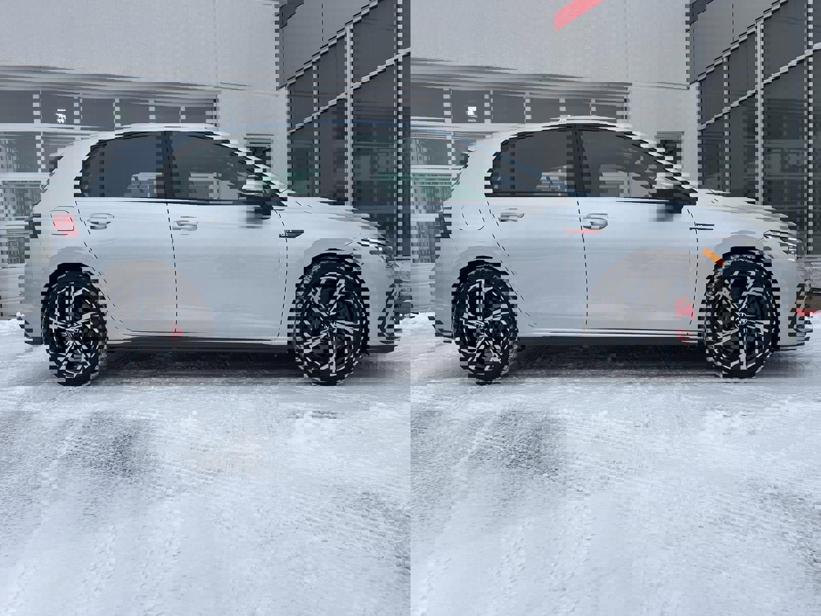 Used 2024 Volkswagen GTI SE image 16