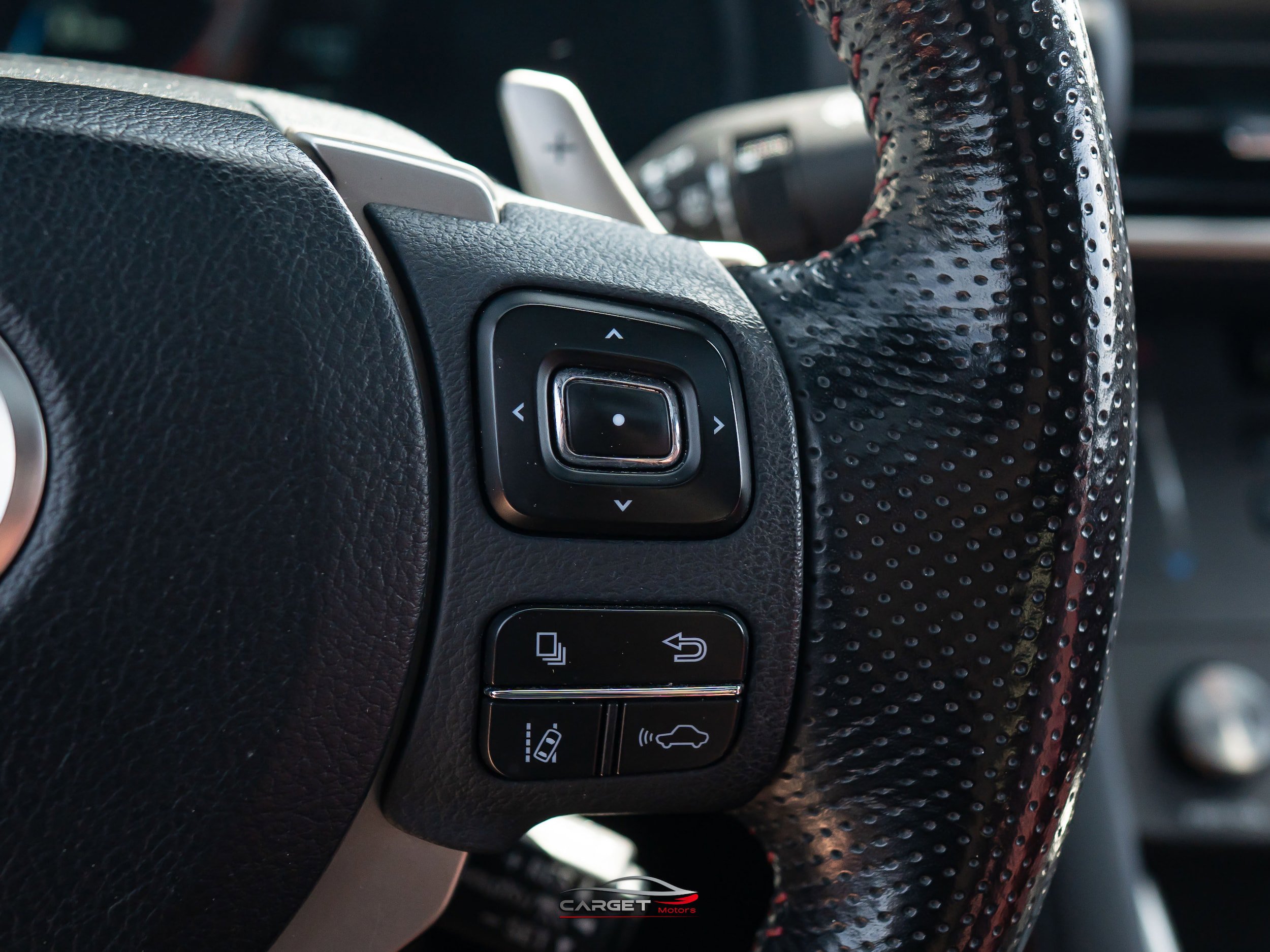 Used 2019 Lexus IS 300 F Sport w/ F Sport Package AWD/4WD image 25
